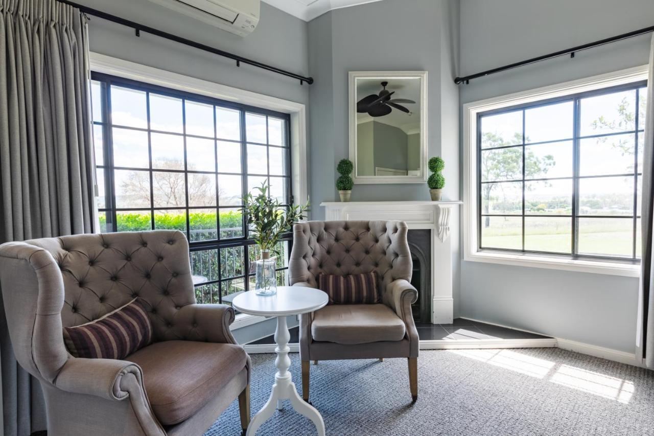 Camden Valley Inn Екстериор снимка