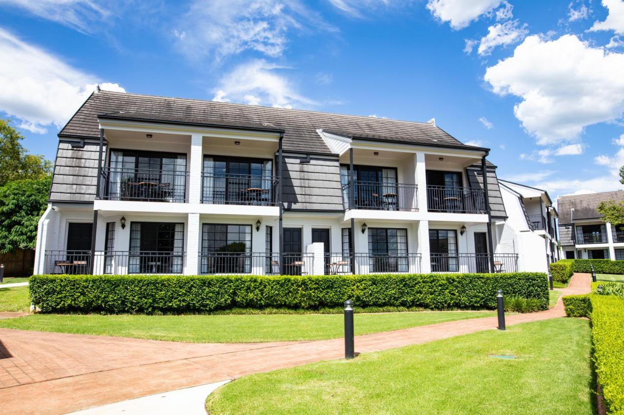 Camden Valley Inn Екстериор снимка