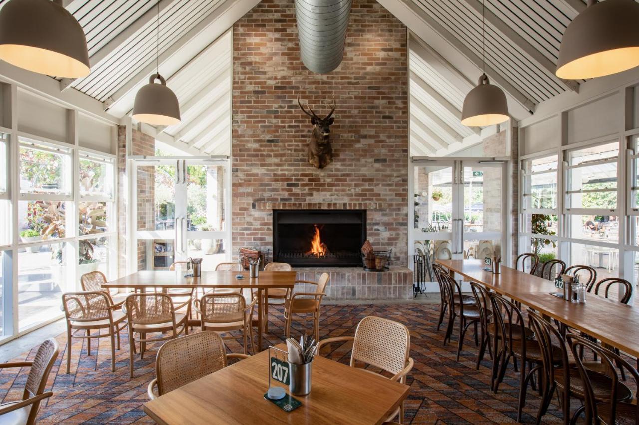 Camden Valley Inn Екстериор снимка
