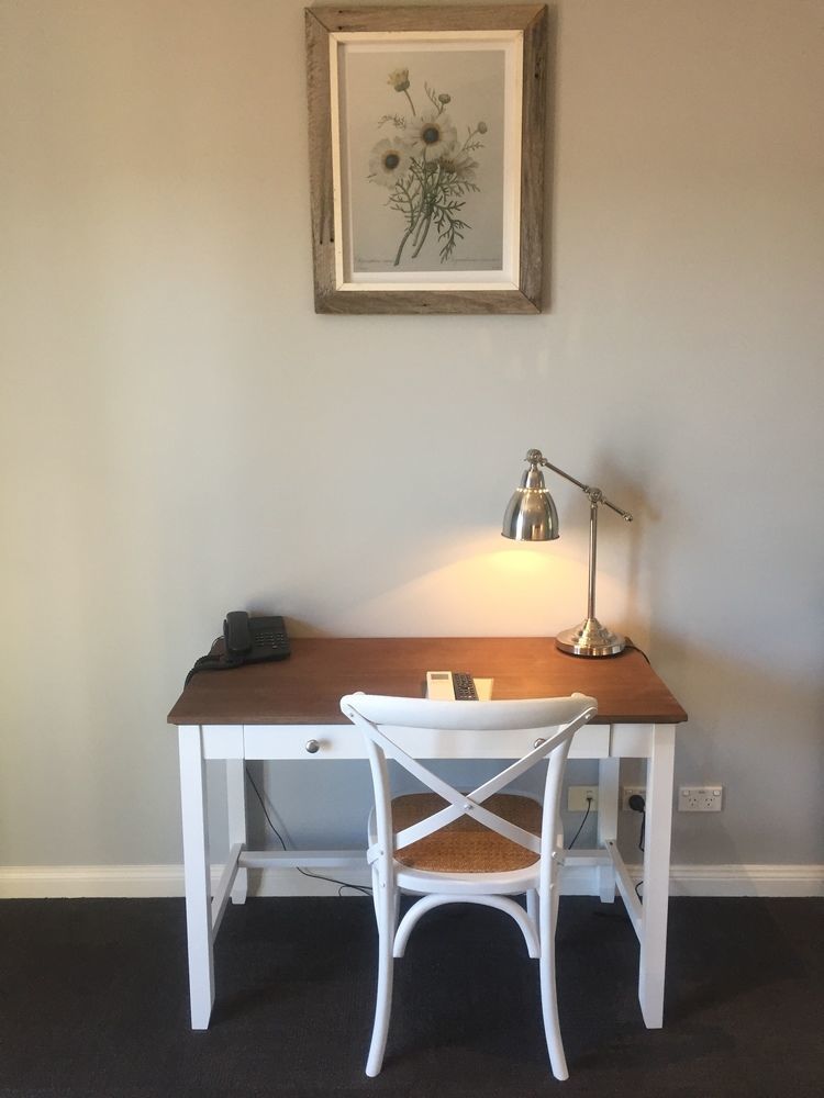 Camden Valley Inn Екстериор снимка