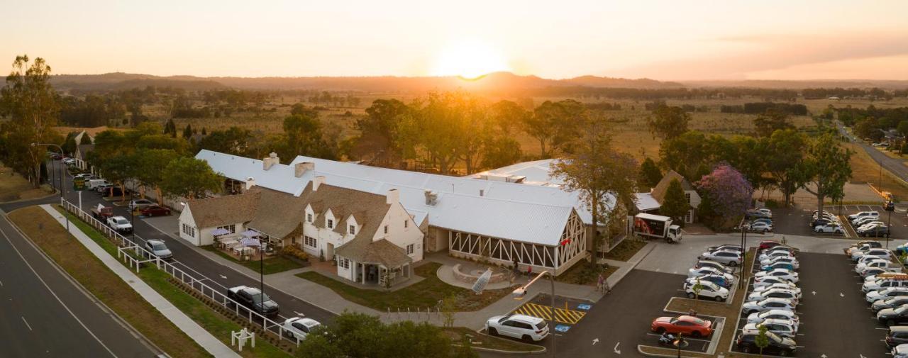 Camden Valley Inn Екстериор снимка